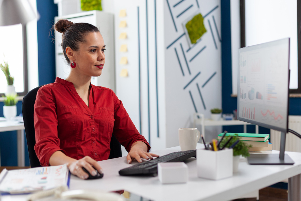 woman entrepreneur working financial expertise